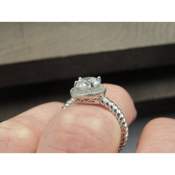 Size 7 Sterling Silver Halo Style CZ Braided Band Ring Vintage Statement - Picture 4 of 8